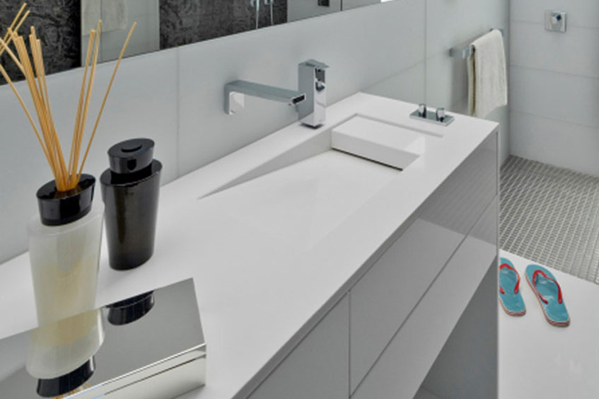Mensole in DuPont™ Corian®